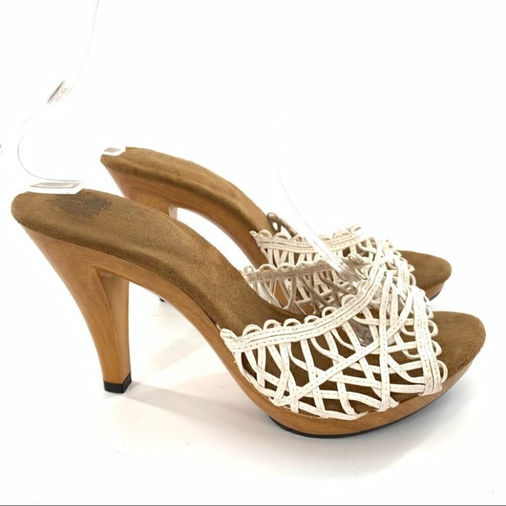 Ana womens heels size 8.5 white woven faux wooden heel vintage Y2k chunky Barbie